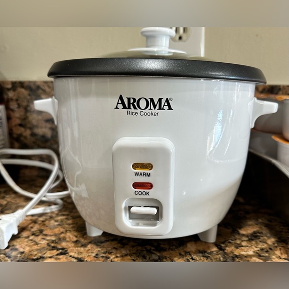 Aroma 2 6 Cup COOKED Cooker Pot Style White Non Stick Cooks and Boils - NEW - Picture 5 of 9